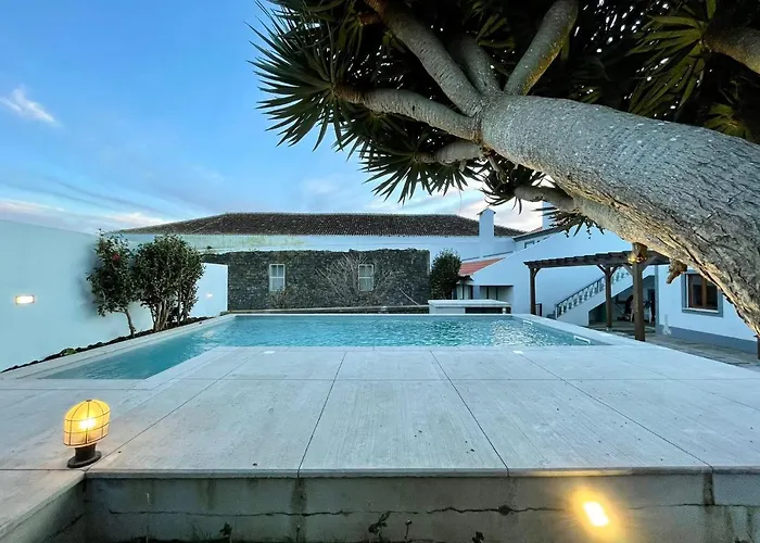 Casa As Oito * Angra do Heroismo