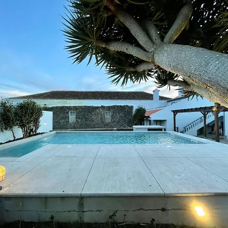 Casa As Oito * 앙그라두에루이스무